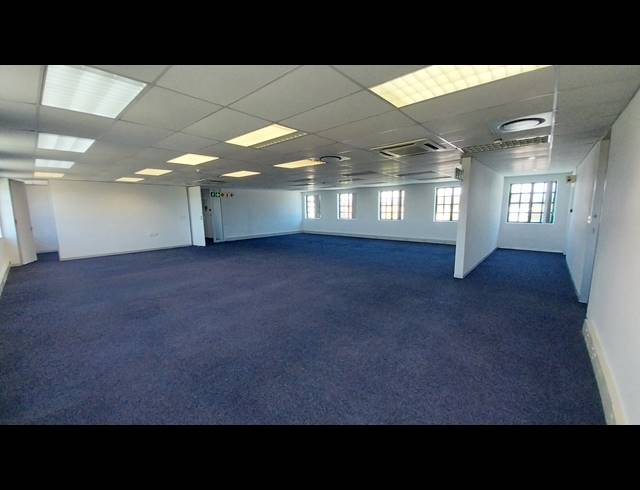 1,029M² OFFICE TO LET IN CLAREMONT